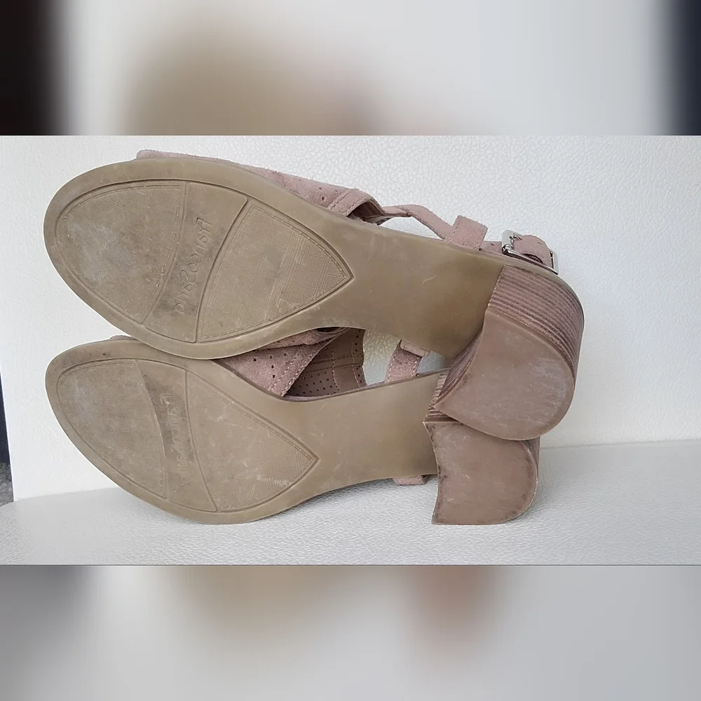 Franco Sarto Harlet 2 Suede Perforated Block Peep Toe Sandals Wms 8M - Picture 10 of 11